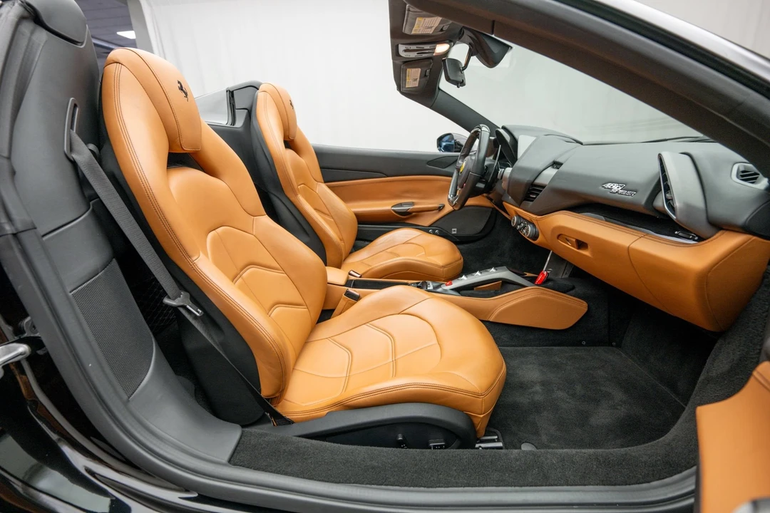 2017 Ferrari 488 Spider - Image 20 of 31