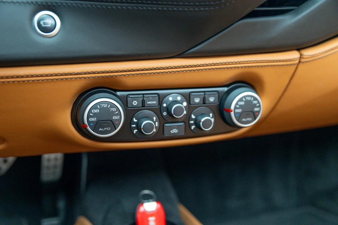 2017 Ferrari 488 Spider - Image 28 of 31