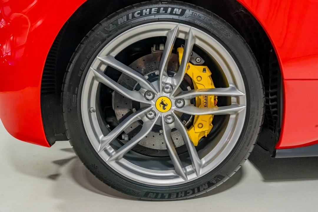 2017 Ferrari 488 Spider - Image 24 of 31