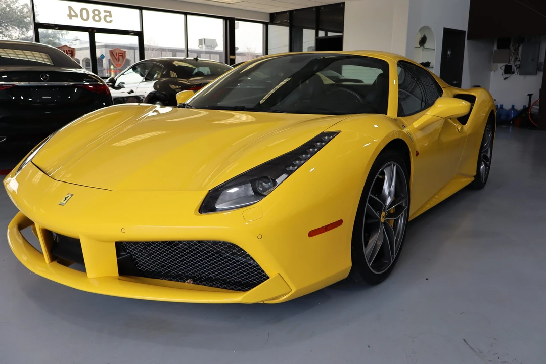 2017 Ferrari 488 Spider - Image 3 of 31