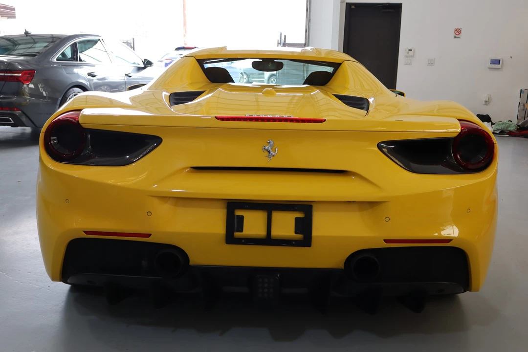 2017 Ferrari 488 Spider - Image 5 of 31