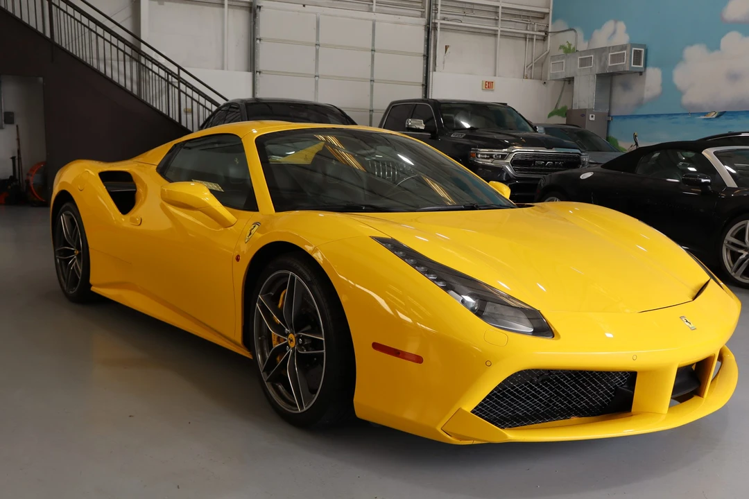 2017 Ferrari 488 Spider - Image 10 of 31