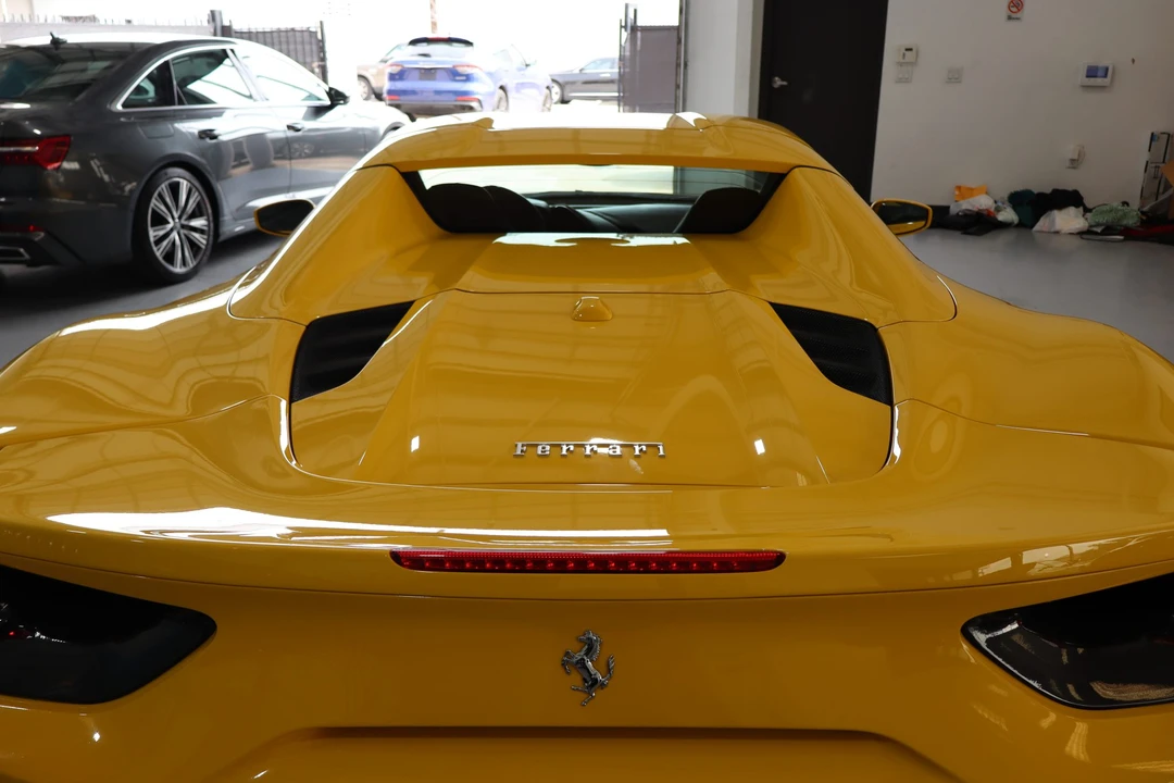 2017 Ferrari 488 Spider - Image 28 of 31