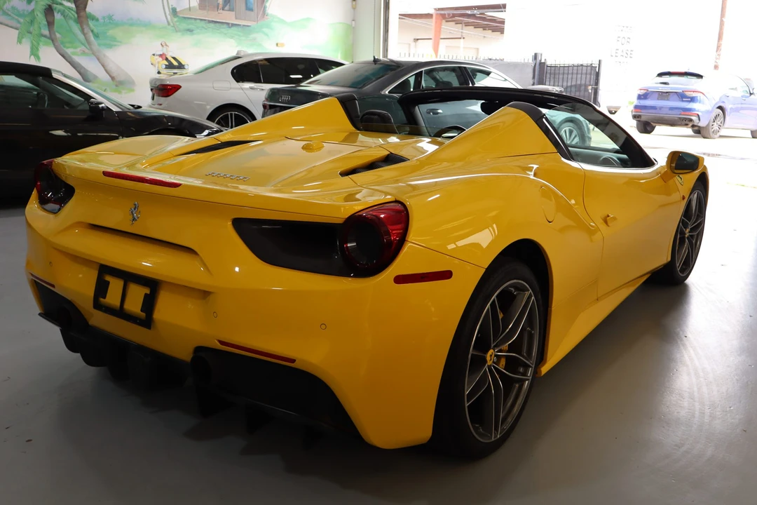 2017 Ferrari 488 Spider - Image 6 of 31