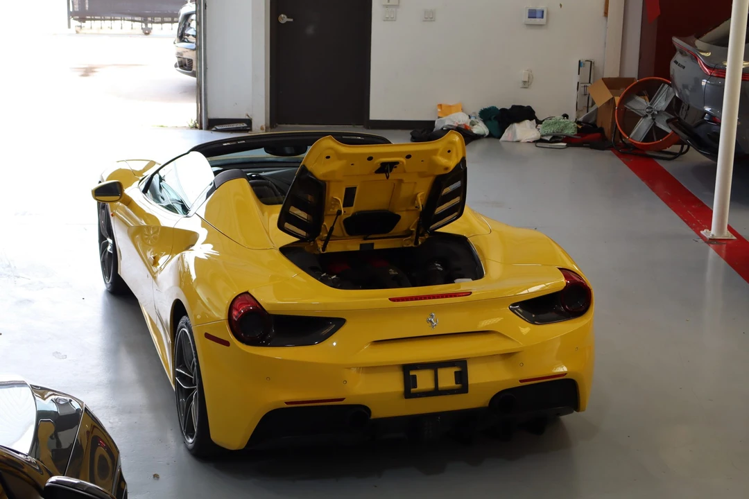2017 Ferrari 488 Spider - Image 17 of 31