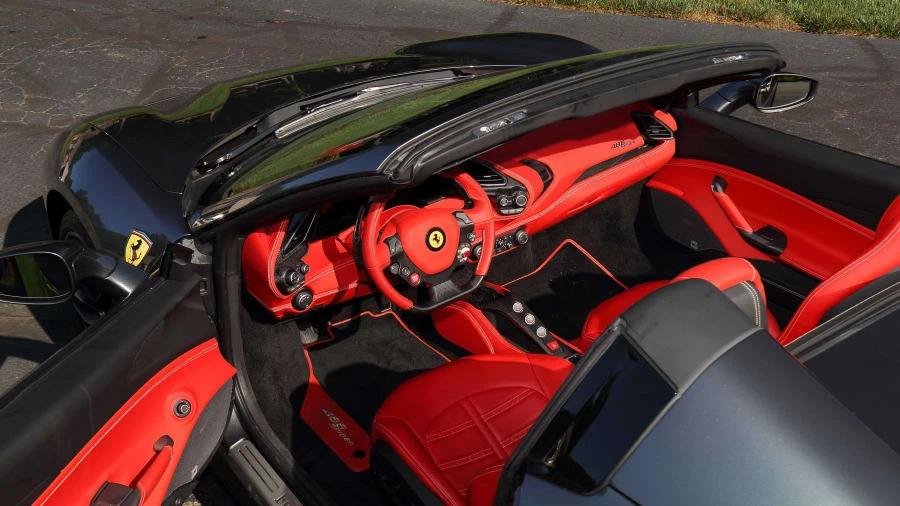 2017 Ferrari 488 Spider - Image 4 of 27