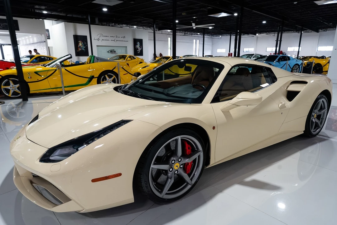 2017 Ferrari 488 - Image 11 of 31