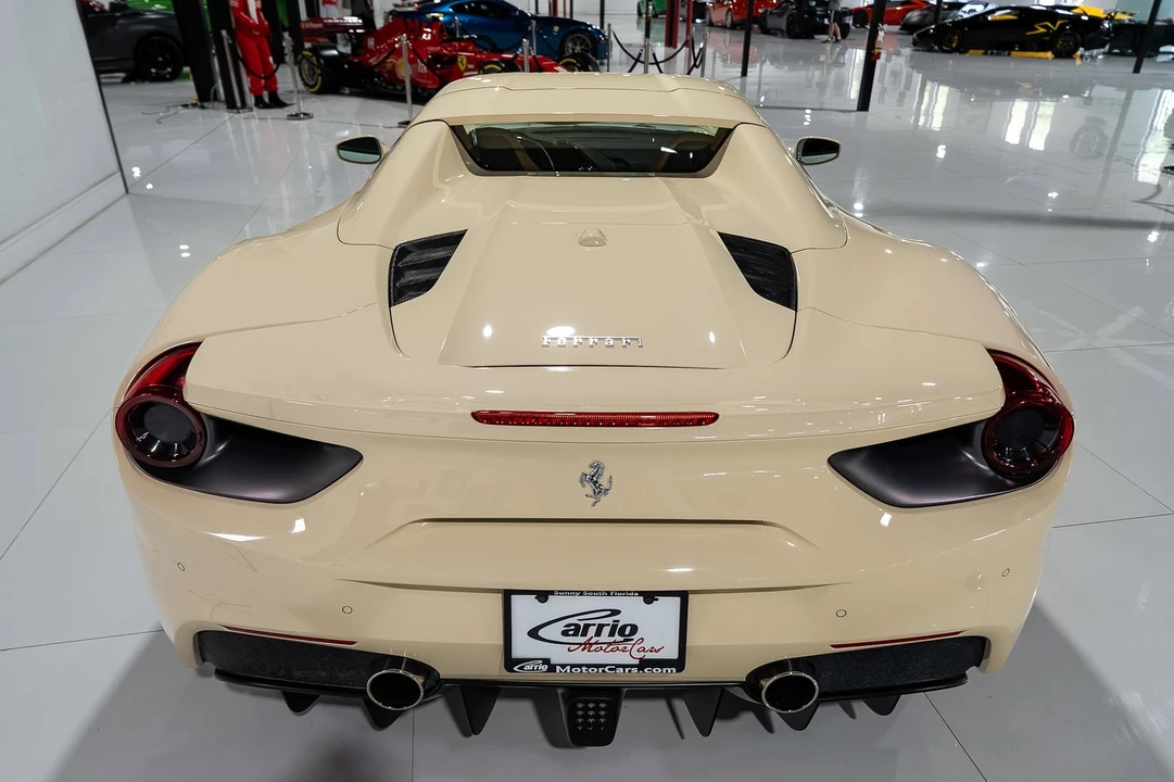 2017 Ferrari 488 - Image 14 of 31