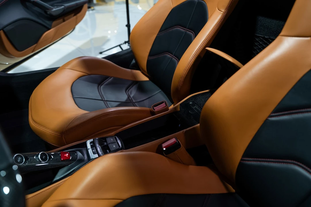 2017 Ferrari 488 - Image 30 of 31