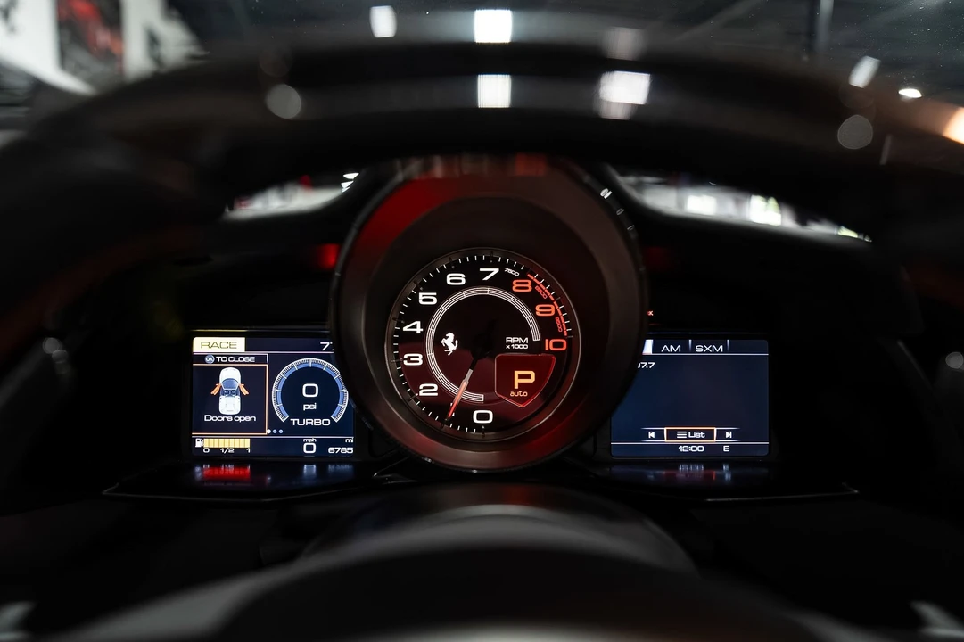 2017 Ferrari 488 - Image 21 of 31