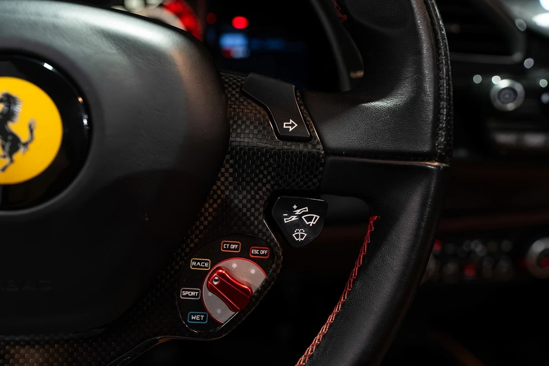 2017 Ferrari 488 - Image 24 of 31