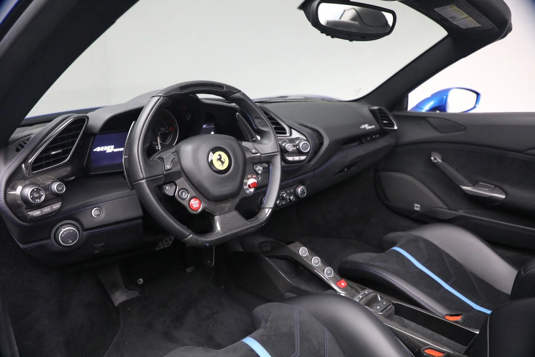 2017 Ferrari 488 Spider - Image 15 of 31