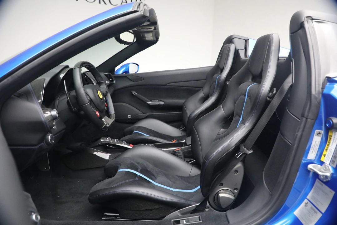 2017 Ferrari 488 Spider - Image 13 of 31