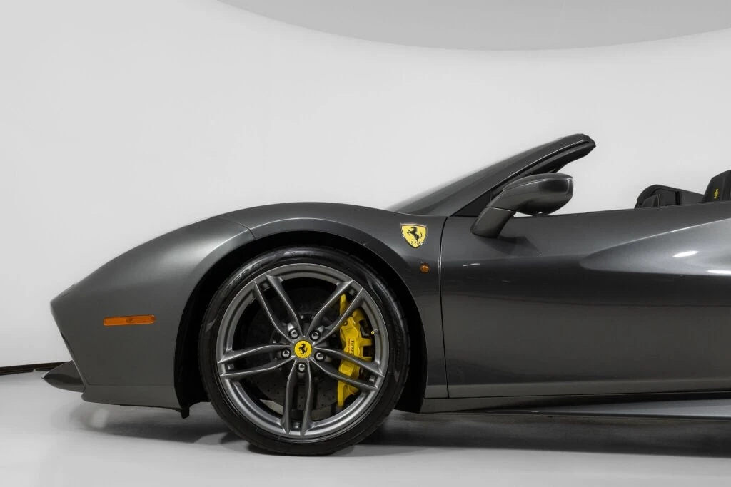 2017 Ferrari 488 Spider - Image 15 of 31