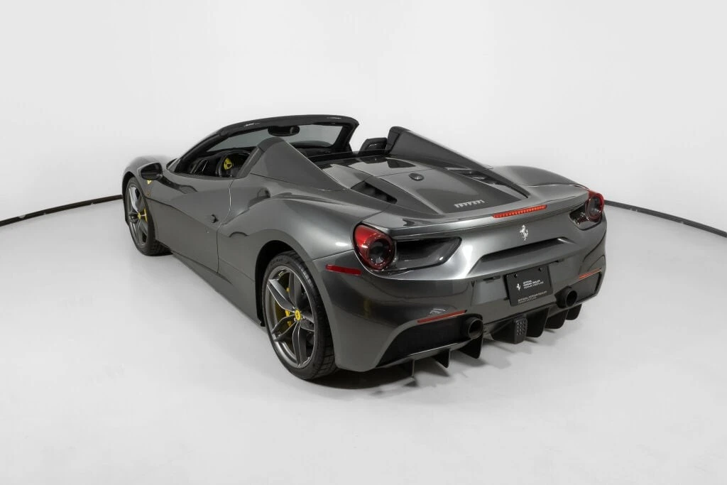 2017 Ferrari 488 Spider - Image 5 of 31