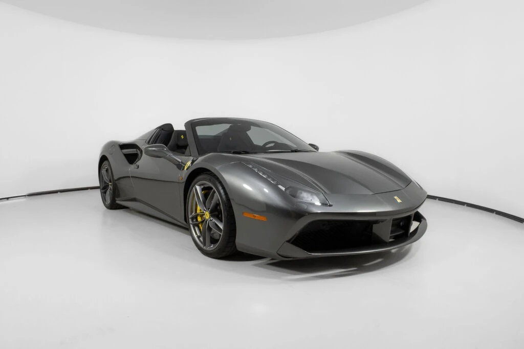 2017 Ferrari 488 Spider - Image 11 of 31