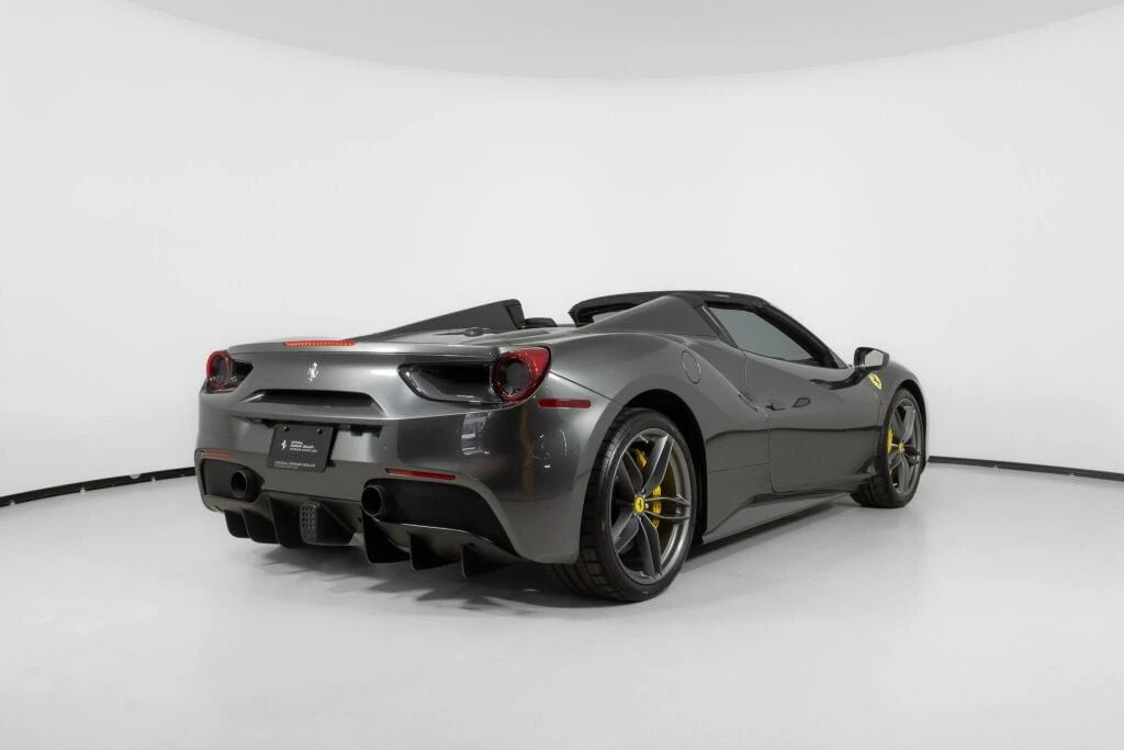 2017 Ferrari 488 Spider - Image 8 of 31