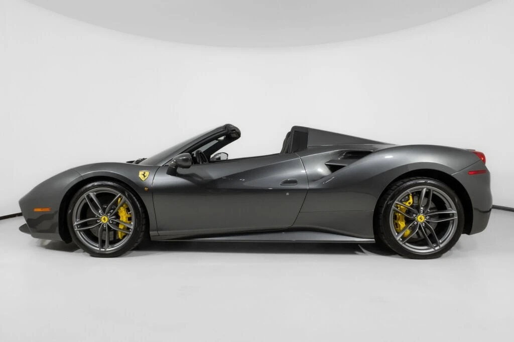2017 Ferrari 488 Spider - Image 3 of 31