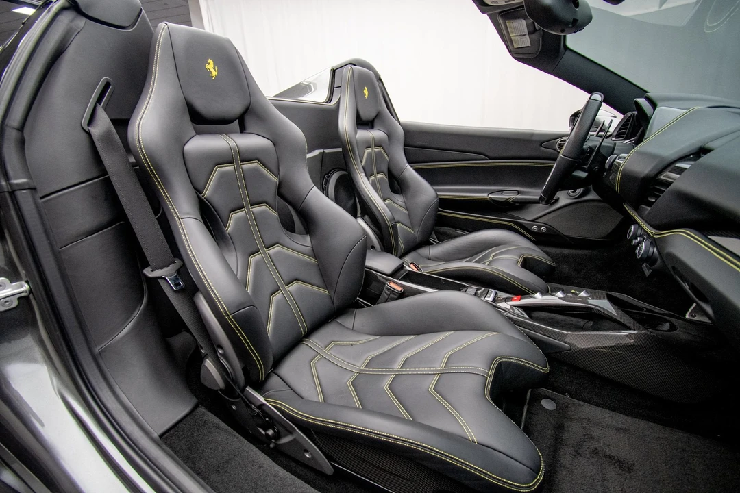 2017 Ferrari 488 Spider - Image 22 of 31