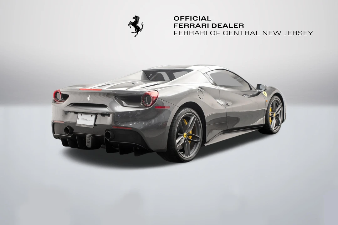 2017 Ferrari 488 Spider - Image 15 of 31