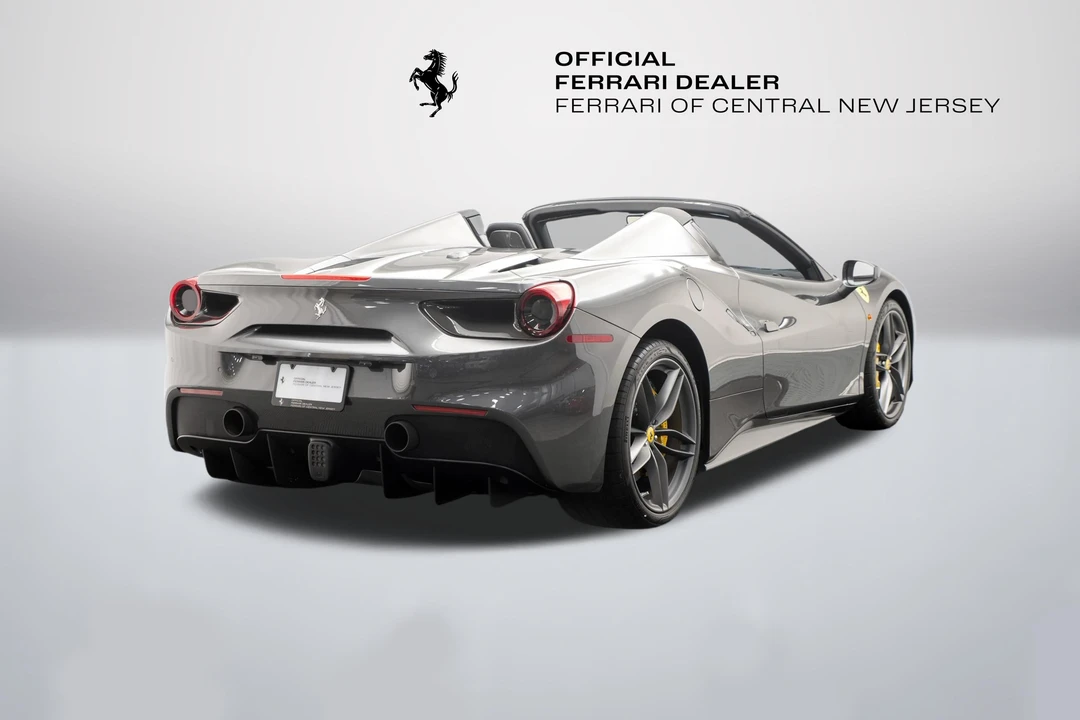 2017 Ferrari 488 Spider - Image 7 of 31