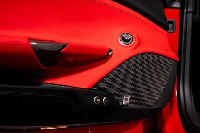 2017 Ferrari 488 Spider - Image 19 of 31