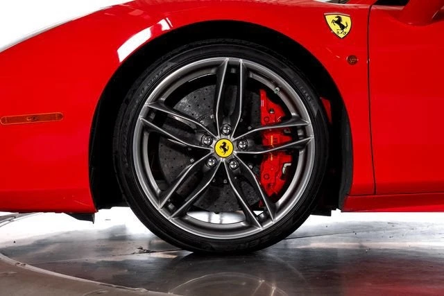 2017 Ferrari 488 Spider - Image 25 of 31