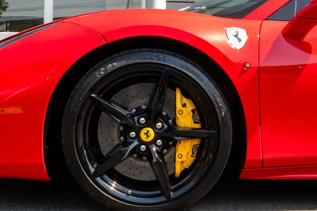 2017 Ferrari 488 Spider - Image 11 of 15