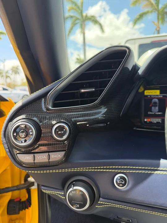 2017 Ferrari 488 Spider - Image 9 of 15