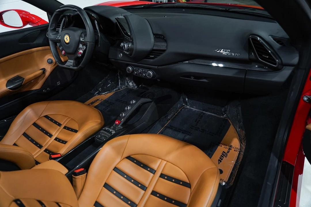 2017 Ferrari 488 Spider - Image 17 of 31