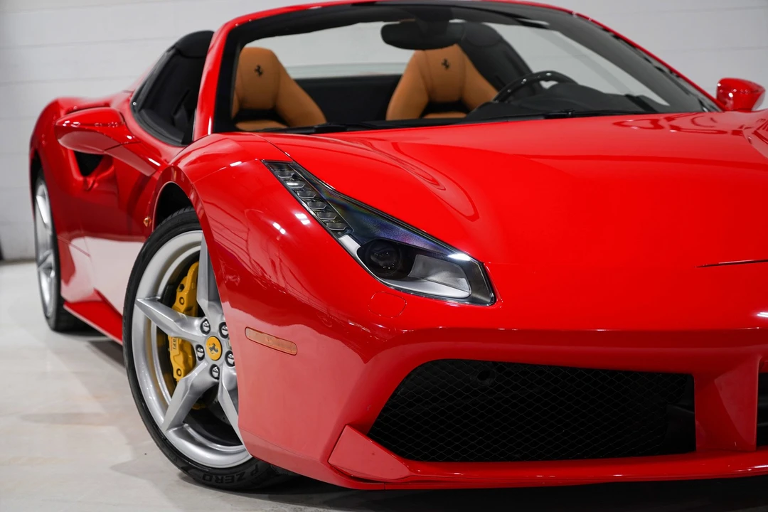 2017 Ferrari 488 Spider - Image 27 of 31