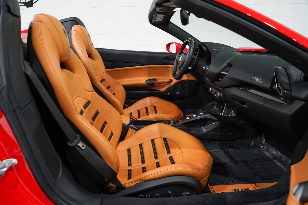 2017 Ferrari 488 Spider - Image 16 of 31