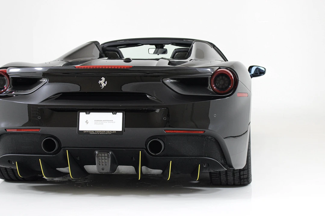 2017 Ferrari 488 Spider - Image 25 of 31