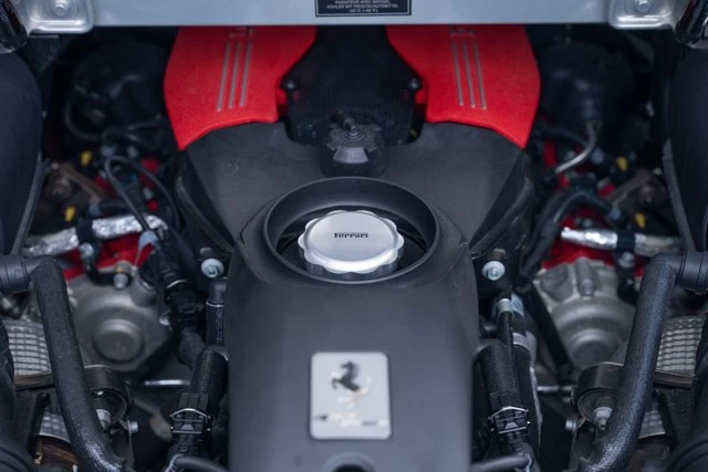 2017 Ferrari 488 Spider - Image 23 of 31