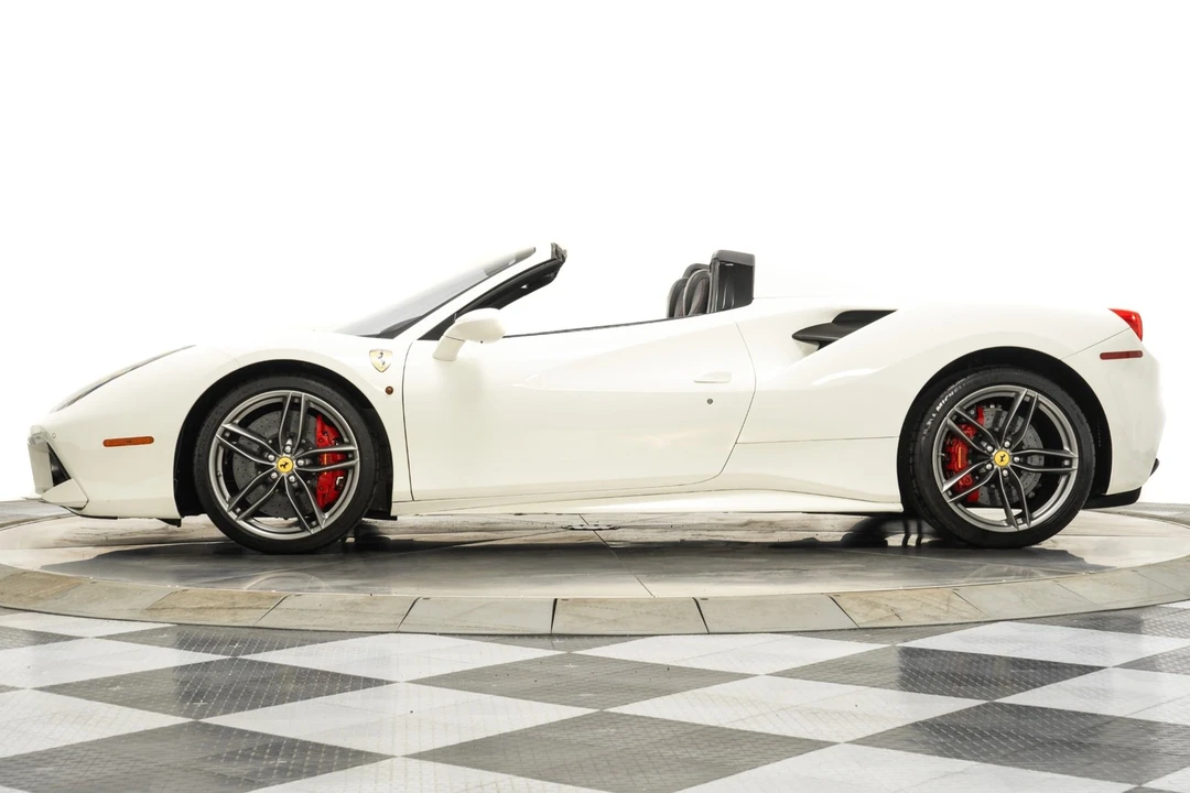 2017 Ferrari 488 Spider - Image 6 of 12