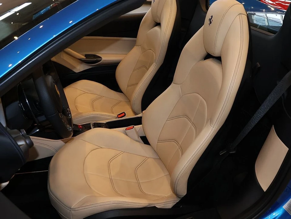 2017 Ferrari 488 Spider - Image 5 of 31