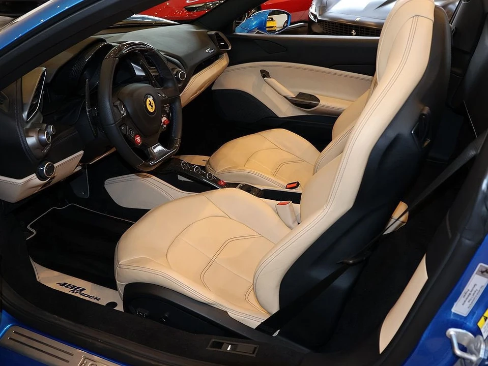 2017 Ferrari 488 Spider - Image 4 of 31