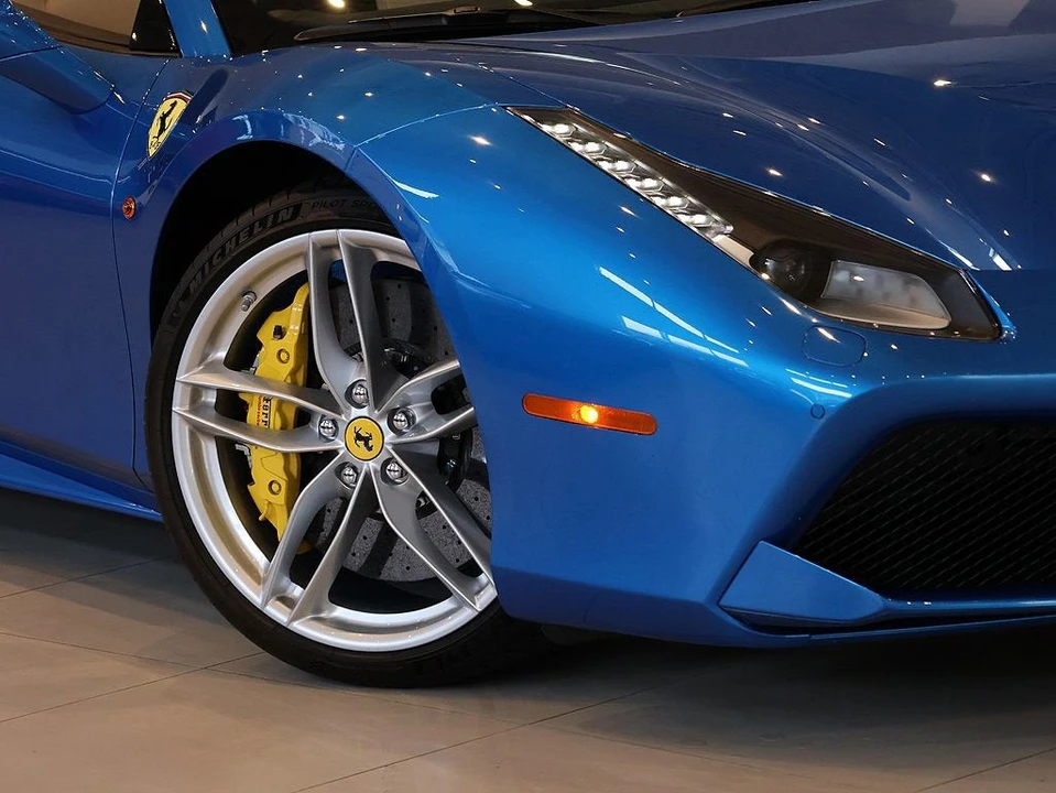 2017 Ferrari 488 Spider - Image 8 of 31