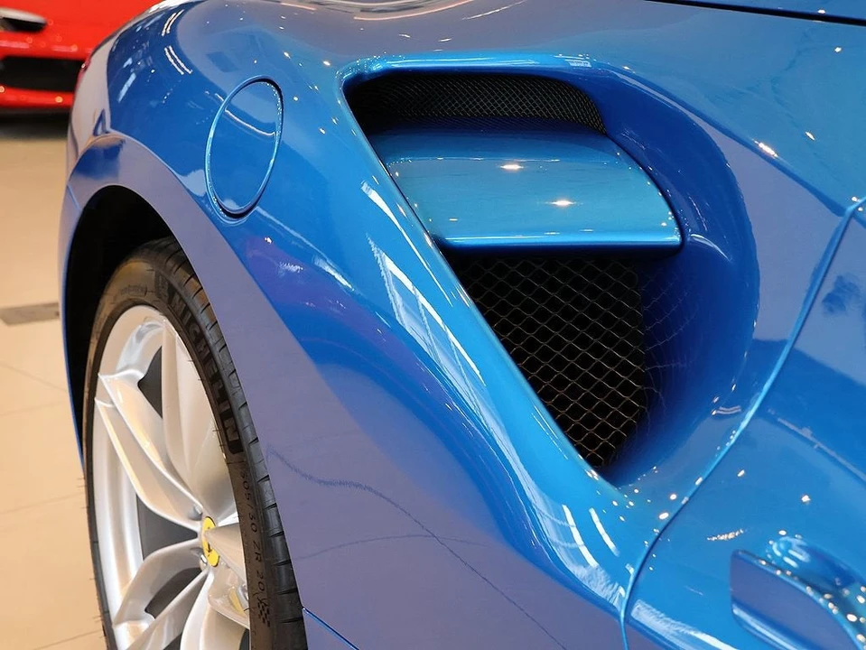 2017 Ferrari 488 Spider - Image 25 of 31