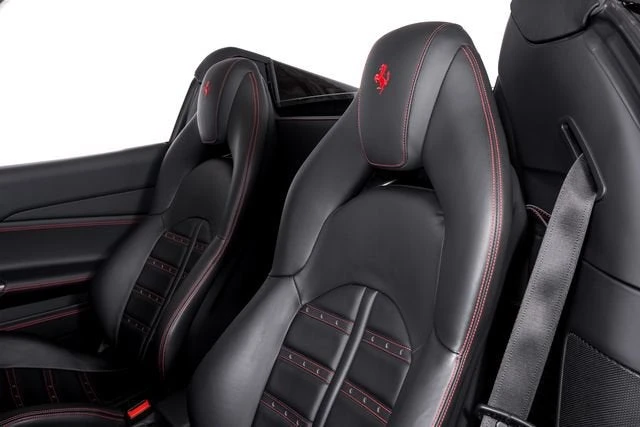2017 Ferrari 488 Spider - Image 19 of 31