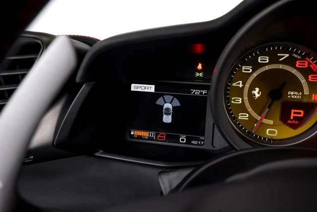 2017 Ferrari 488 Spider - Image 31 of 31