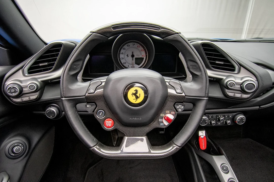2017 Ferrari 488 Spider - Image 23 of 31