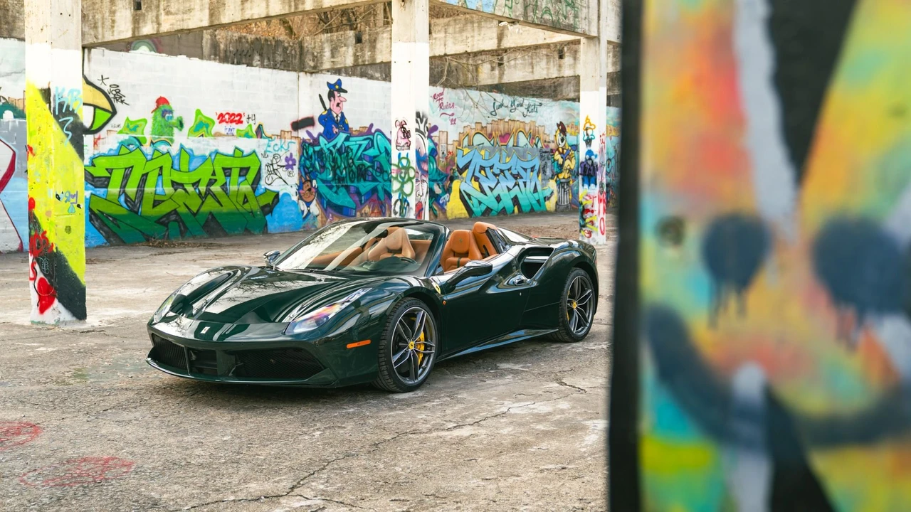 2017 Ferrari 488 Spider - Image 11 of 31