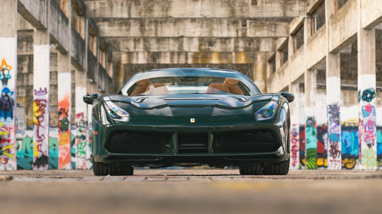 2017 Ferrari 488 Spider - Image 19 of 31