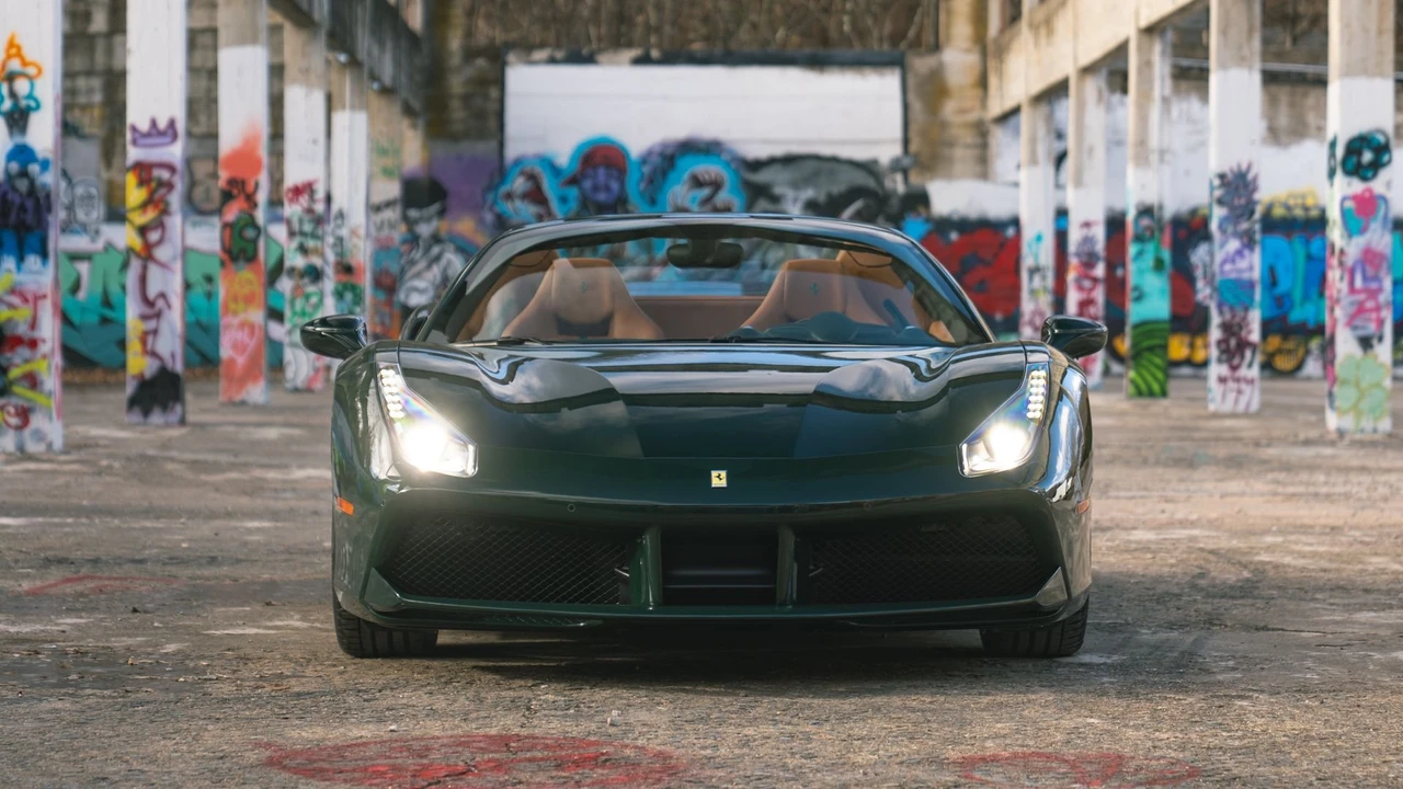 2017 Ferrari 488 Spider - Image 22 of 31