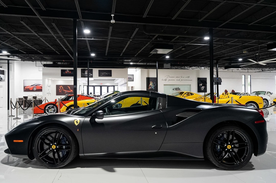 2017 Ferrari 488 - Image 12 of 31