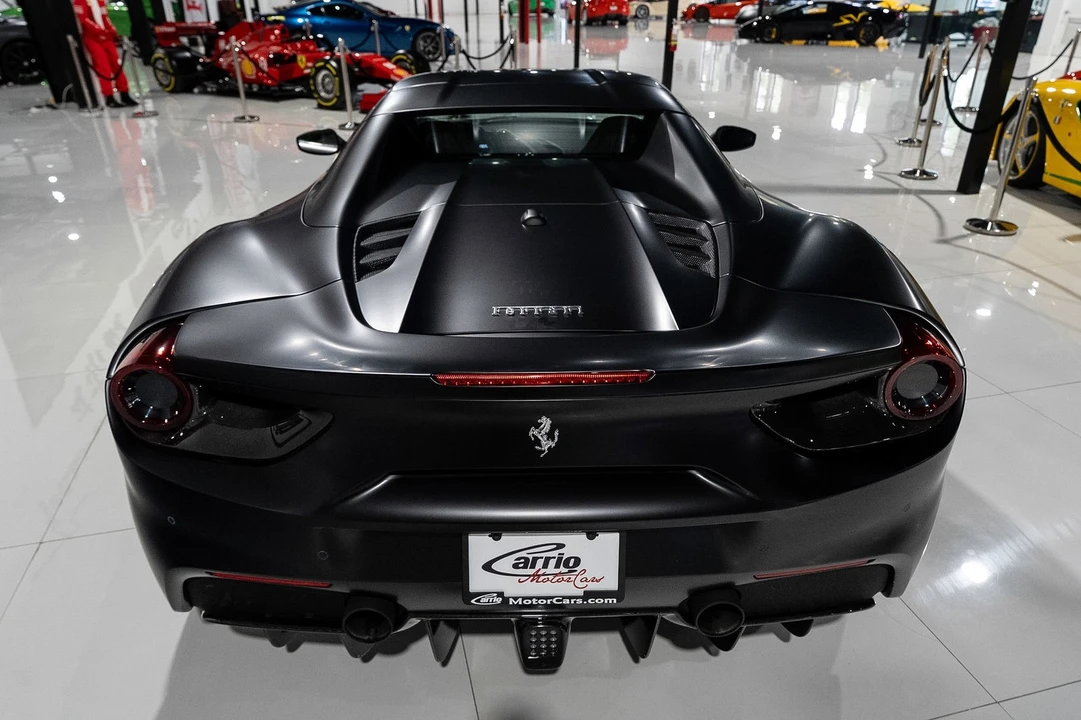 2017 Ferrari 488 - Image 14 of 31