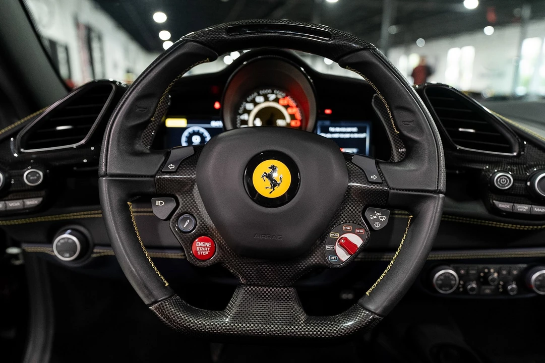 2017 Ferrari 488 - Image 22 of 31