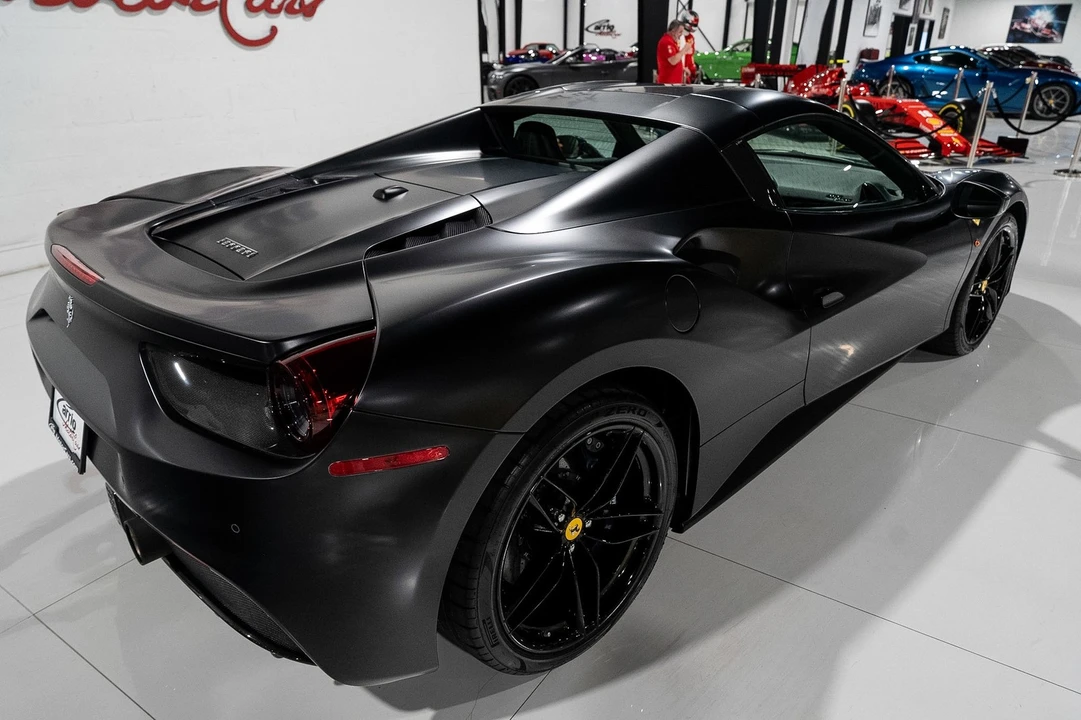 2017 Ferrari 488 - Image 15 of 31