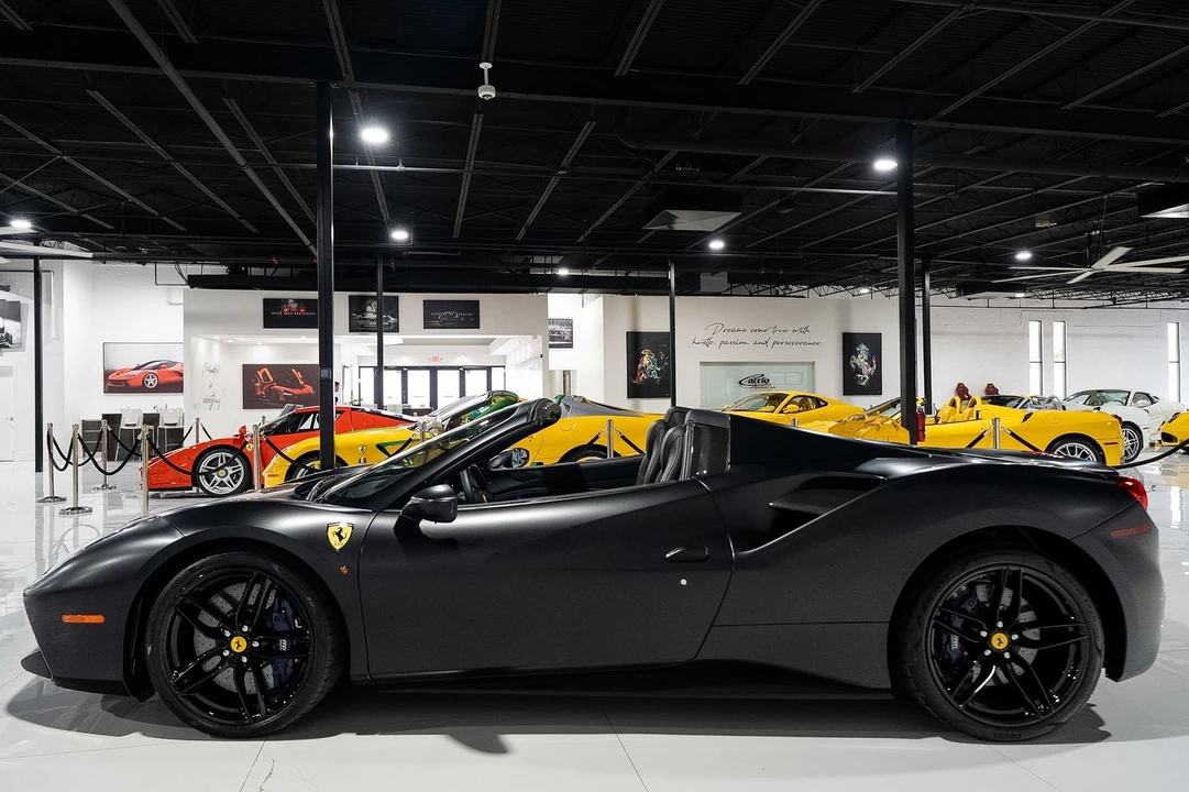 2017 Ferrari 488 - Image 4 of 31